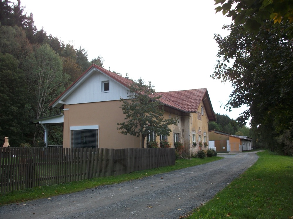Empfangsgebäude der Haltestelle Freiberg (Vogtl)